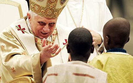 C:\Users\David7\Desktop\New Folder\Ratzinger_black_boys.jpg
