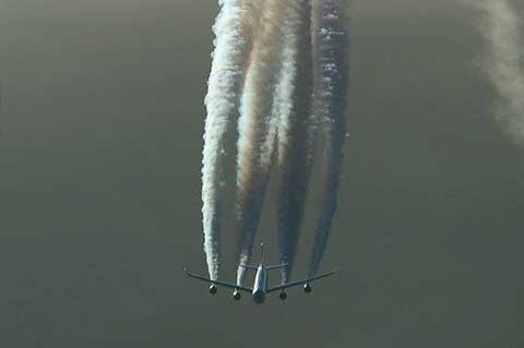C:\Users\David7\Desktop\New Picsii\chemtrails.jpg
