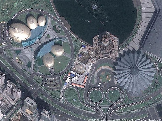 H:\Ghost Towns\article-1339536-0C8593D5000005DC-997_634x475.jpg